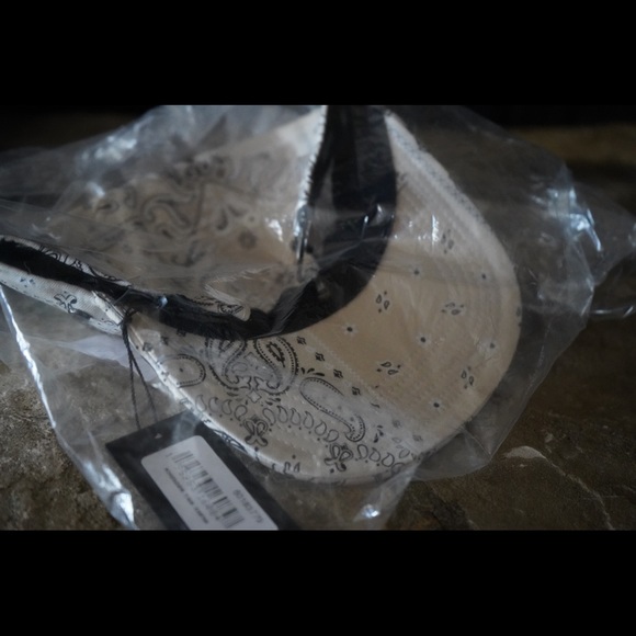 Kith for New Era Deconstructed Bandana 9twenty Serif Cap - Picture 4 of 4